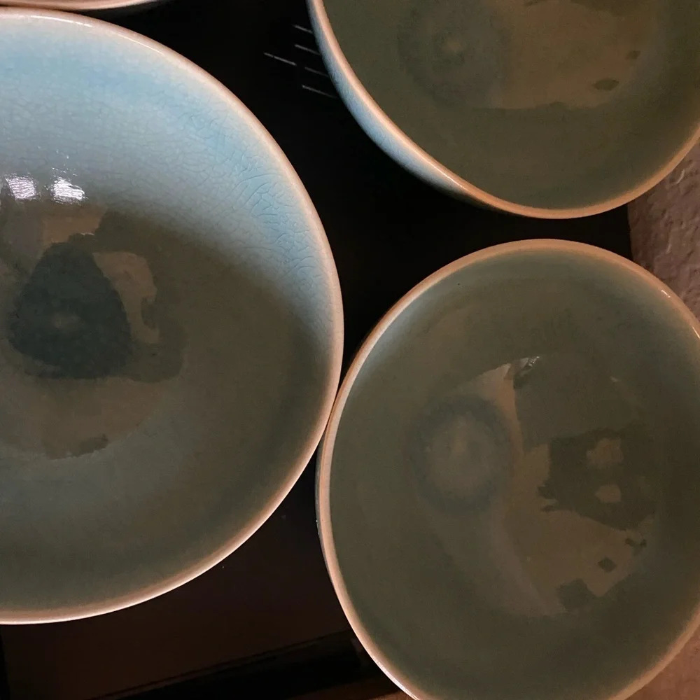5 West Elm Light Blue Organic Alta Reactive Crackle Finish Soup Cereal Bowls